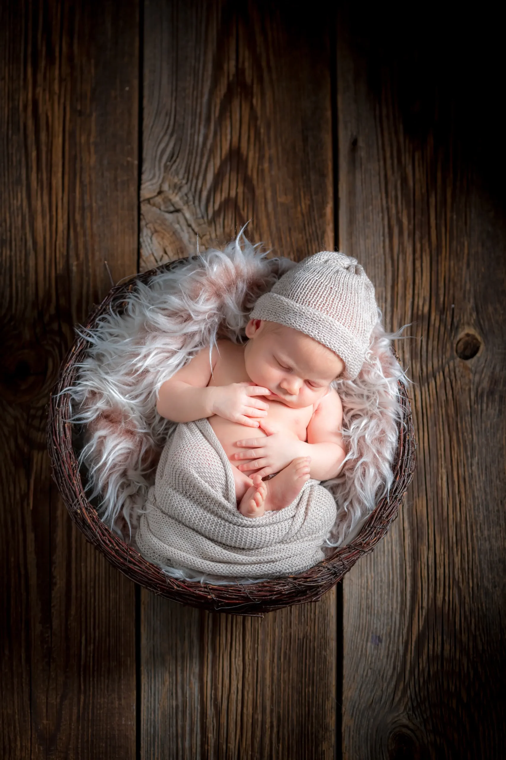 Newborn Photography - Ladies Studio Canada
