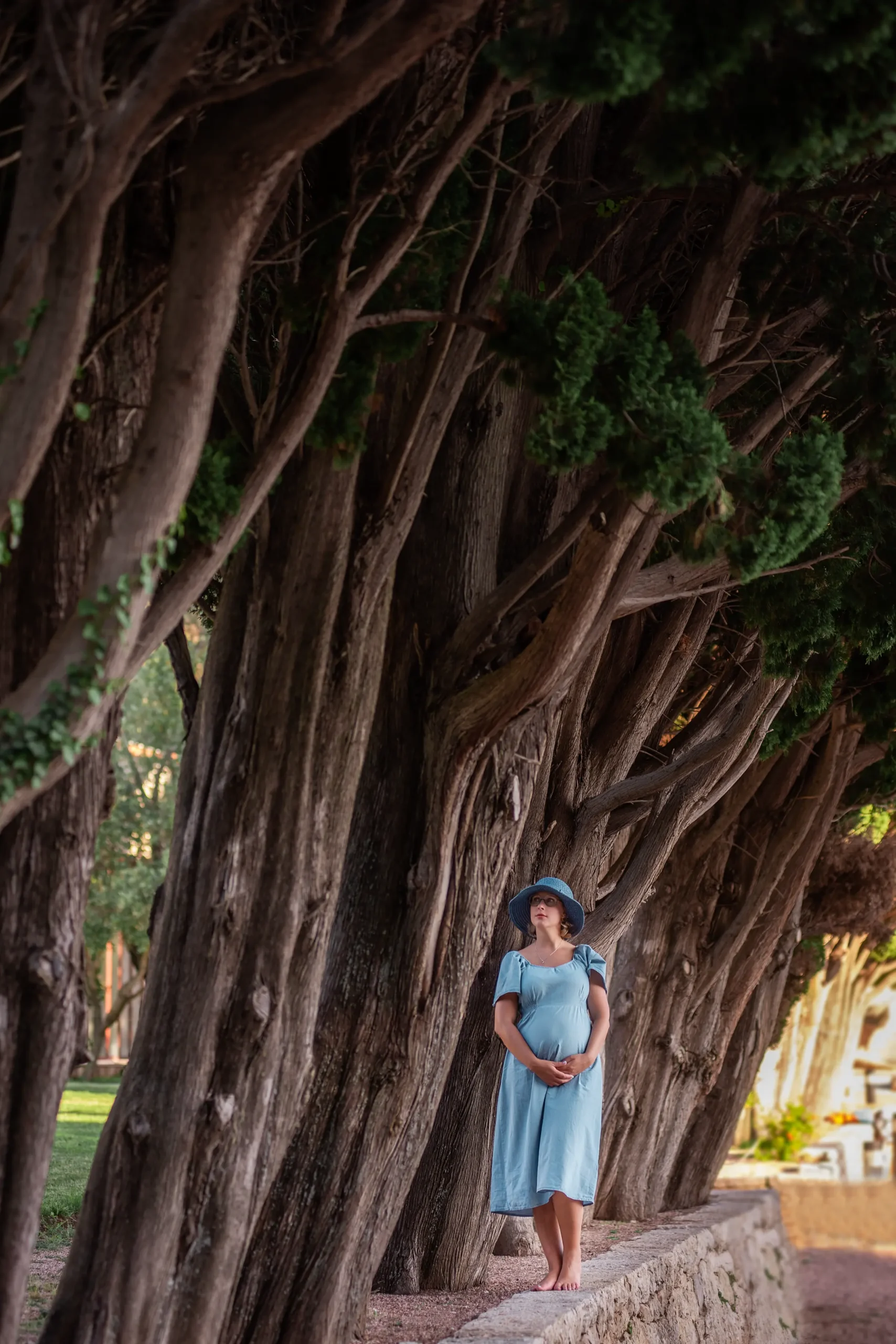 Maternity photography - Ladies Studio Canada