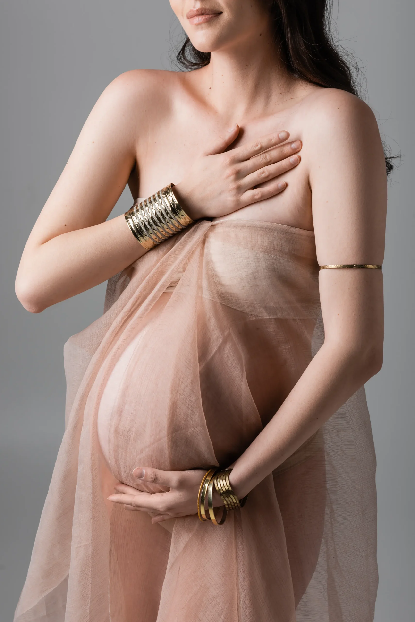 Maternity photography - Ladies Studio Canada