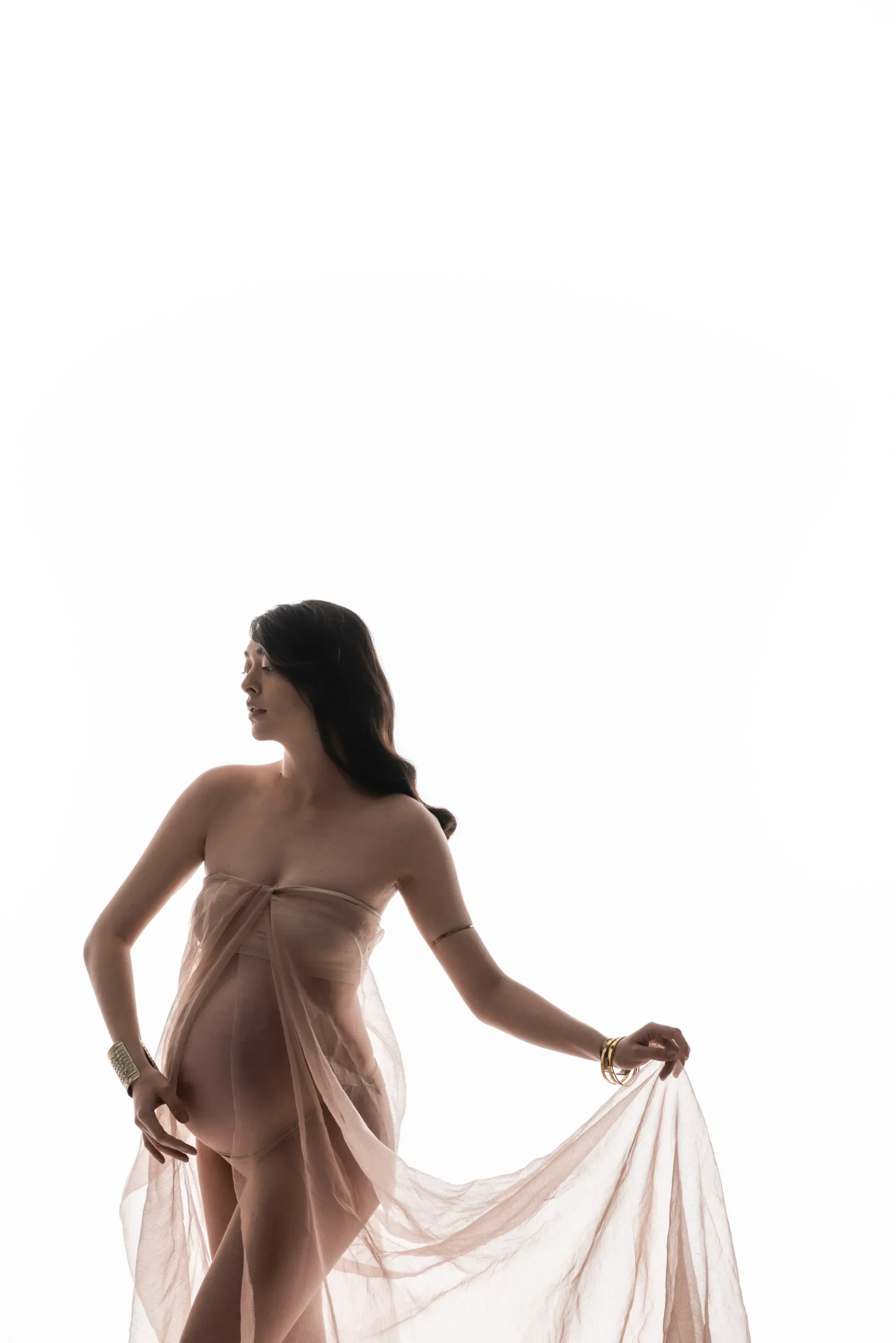 Maternity photography - Ladies Studio Canada