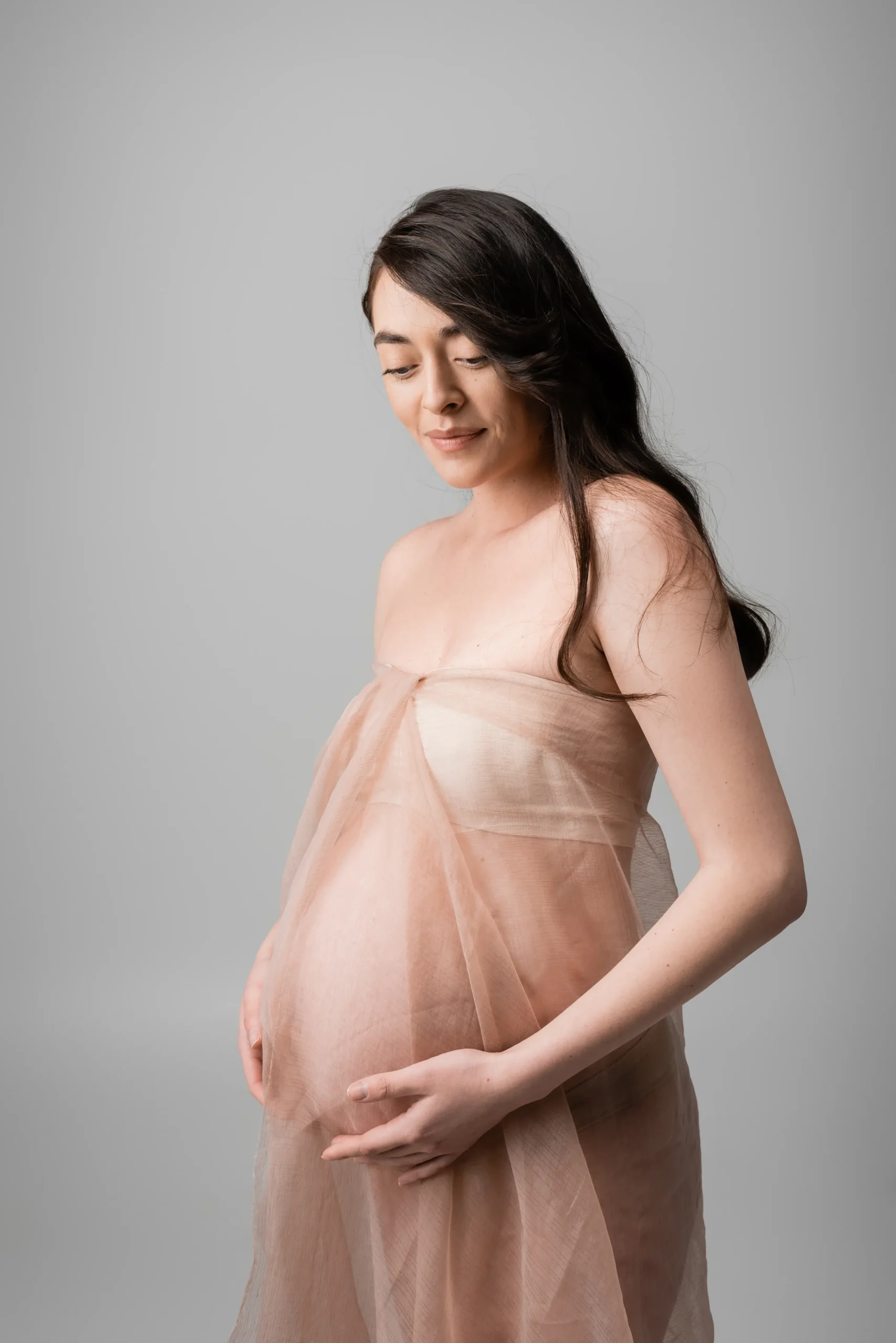 Maternity photography - Ladies Studio Canada