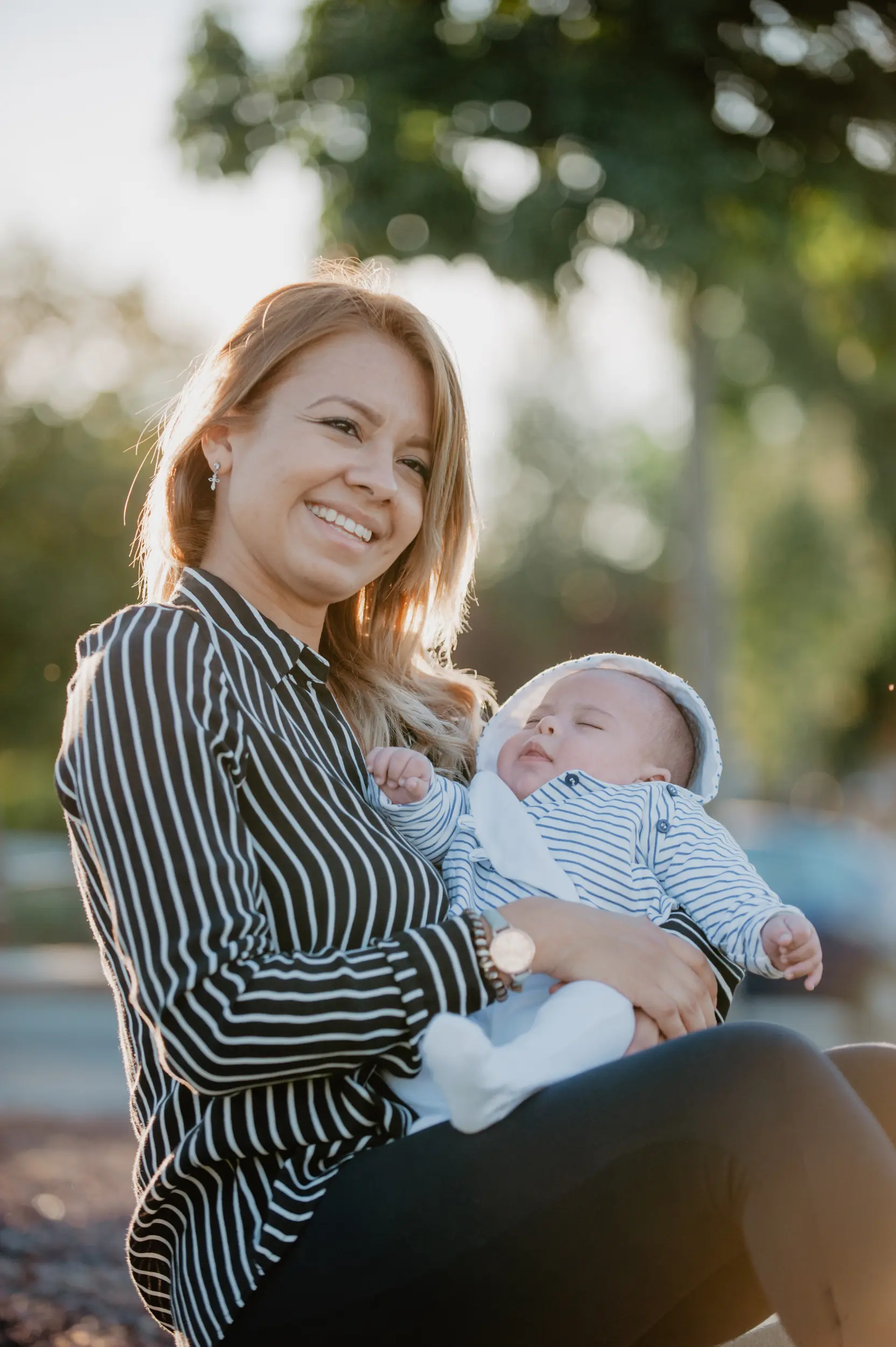 Newborn Photography - Ladies Studio Canada