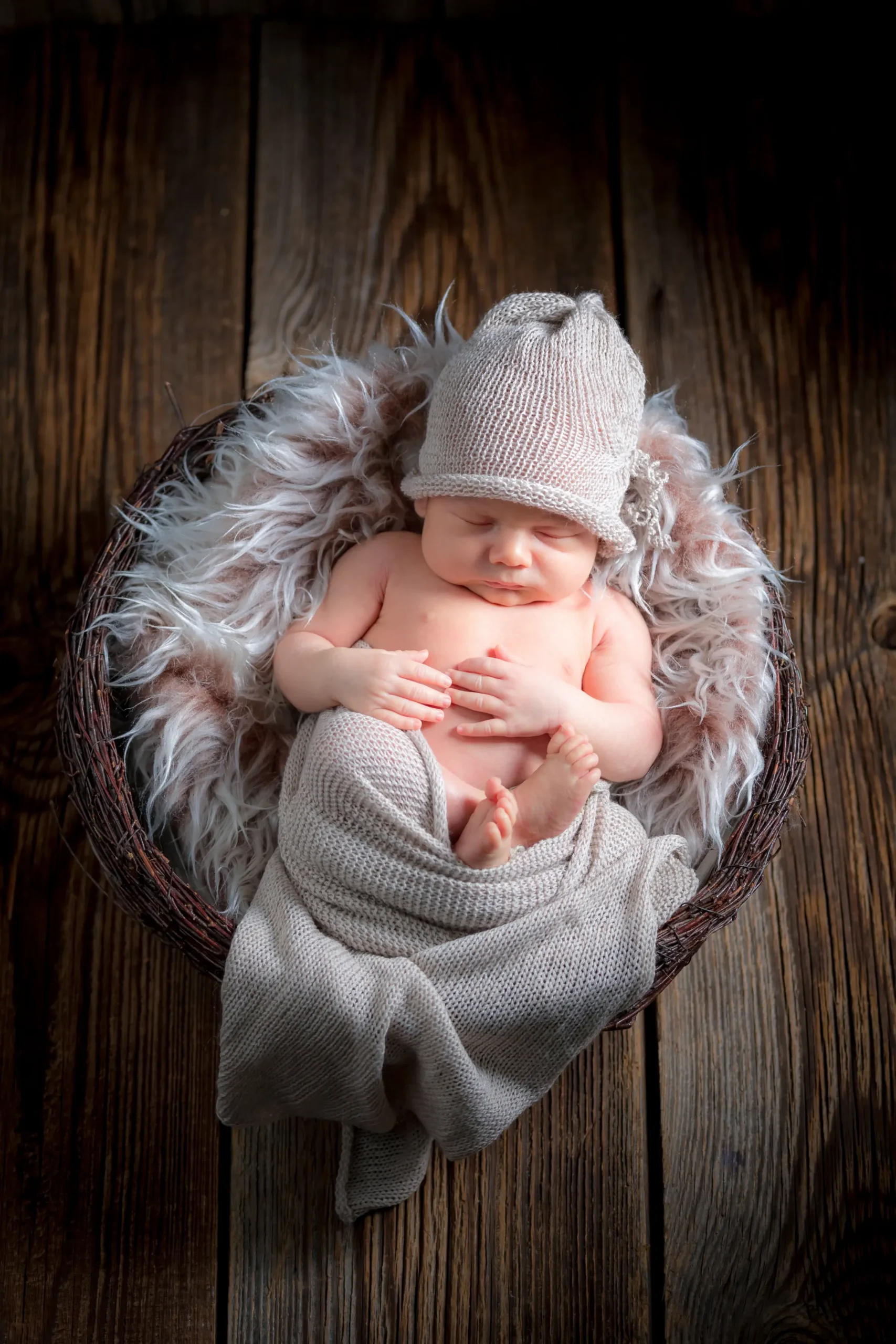 Newborn Photography - Ladies Studio Canada