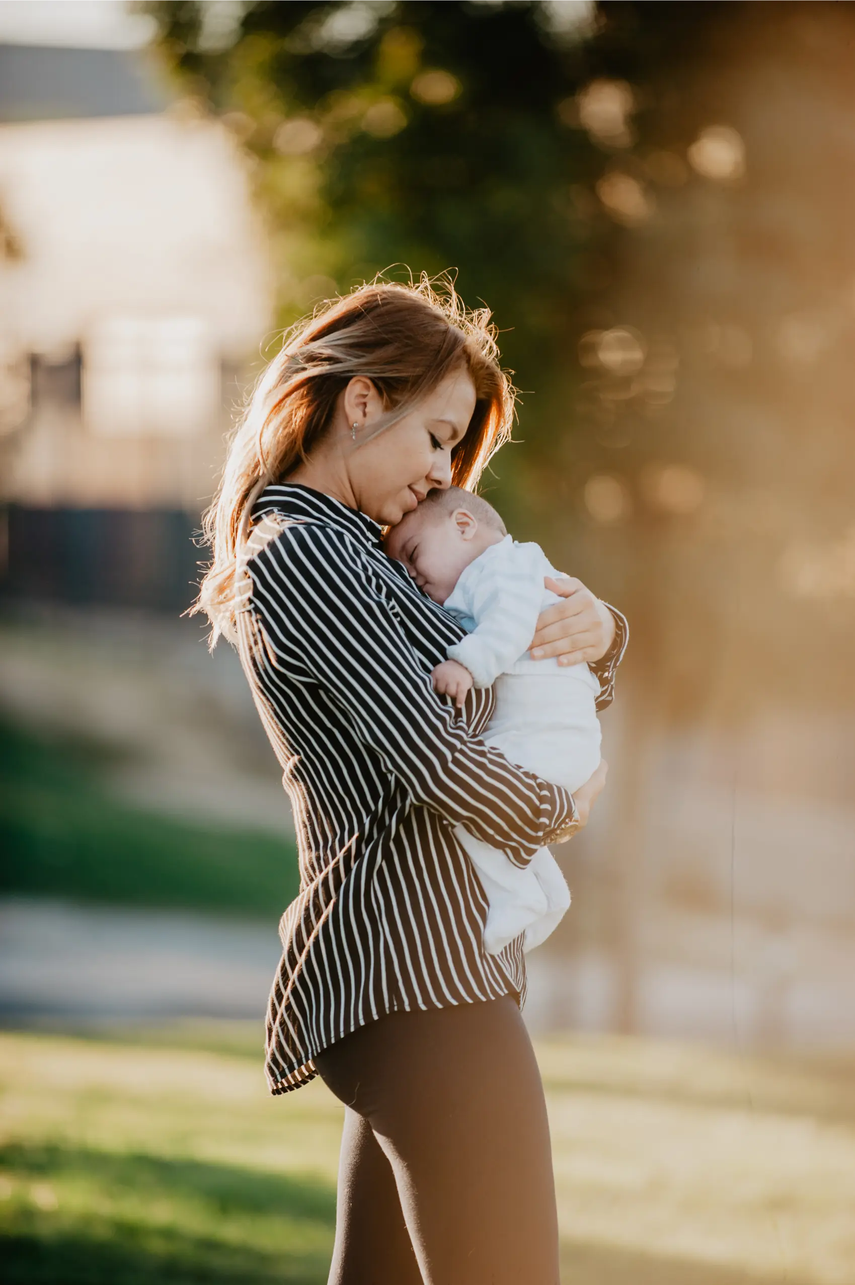 Newborn Photography - Ladies Studio Canada